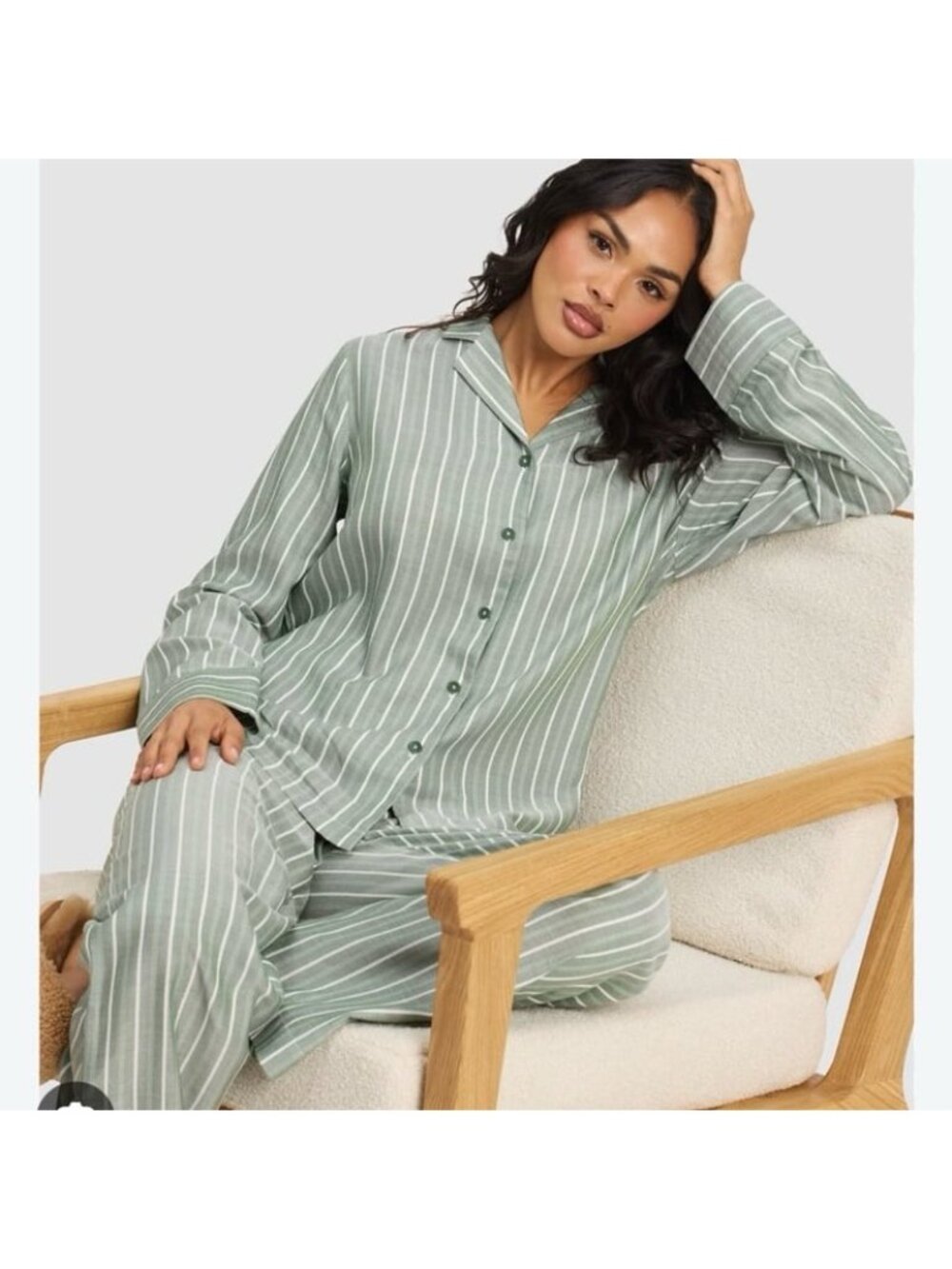 Cozy Earth Women's Green Striped long sleeve Pajama Set